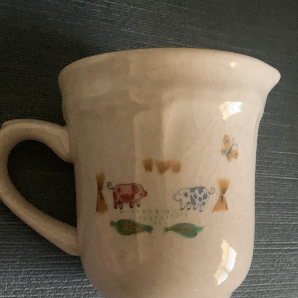 International Heartland Floral Stoneware Salt/Pepper & Sugar/Creamer Kitchen Set - Picture 7 of 10